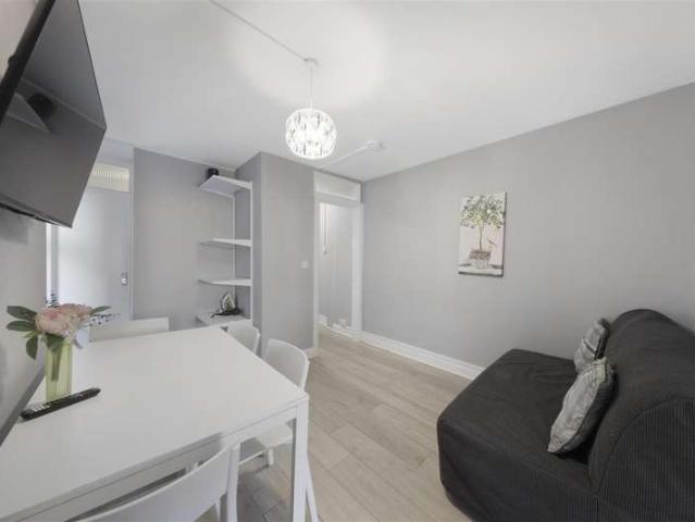 1 Bedroom Flat