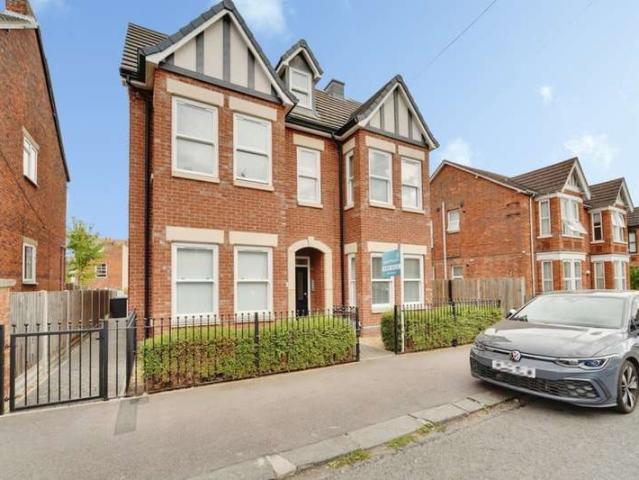 1 Bedroom Flat