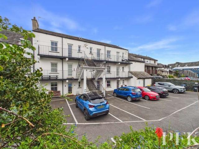 1 Bedroom Flat