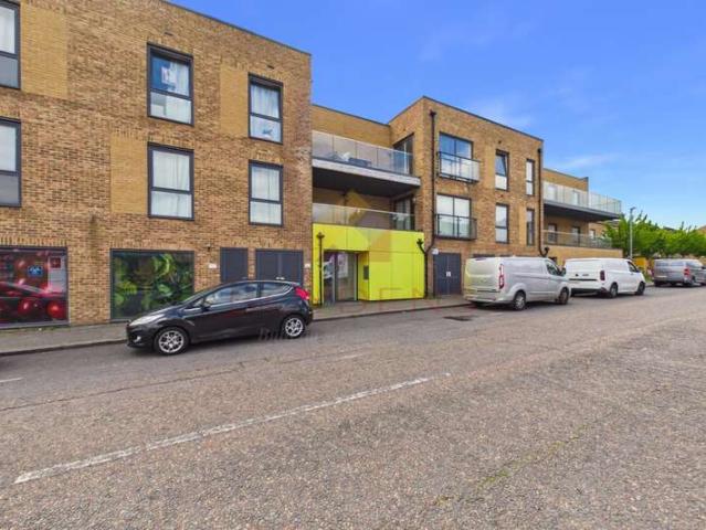 1 Bedroom Flat