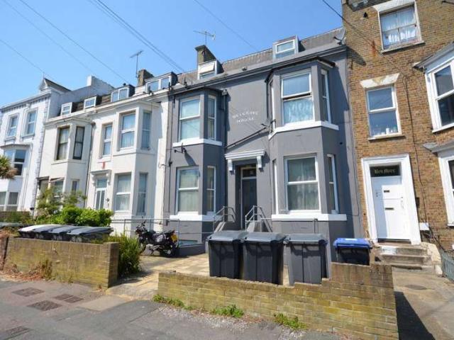 1 Bedroom Flat