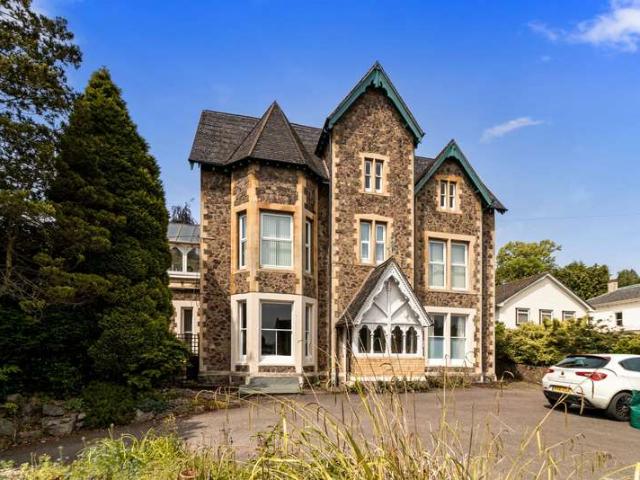 1 Bedroom Flat