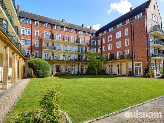 1 Bedroom Flat