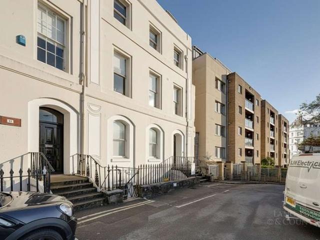 1 Bedroom Flat