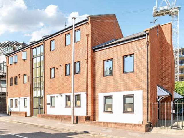 1 Bedroom Flat
