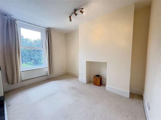 1 Bedroom Flat