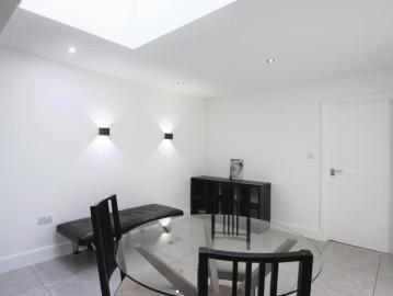 1 Bedroom Flat