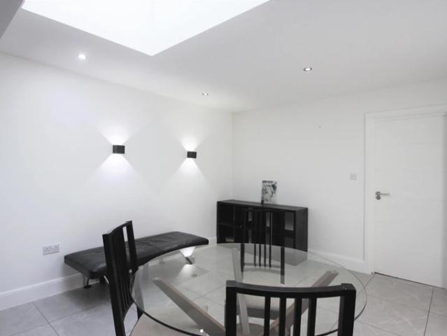 1 Bedroom Flat