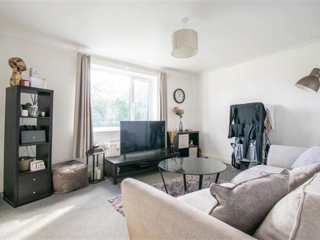 1 Bedroom Flat