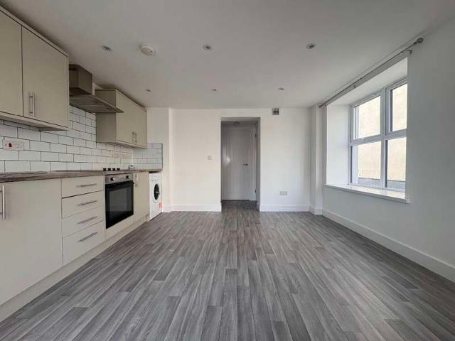 1 Bedroom Flat
