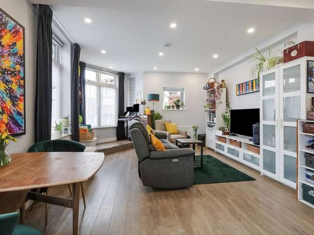 1 Bedroom Flat