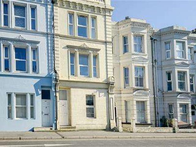 1 Bedroom Flat