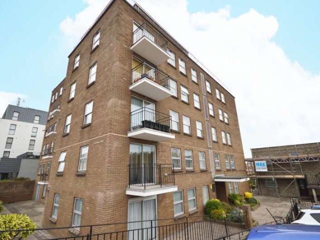 1 Bedroom Flat