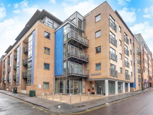 1 Bedroom Flat