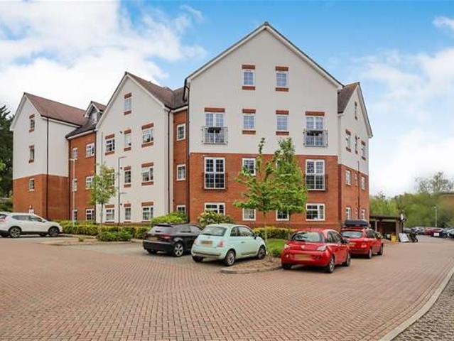1 Bedroom Flat