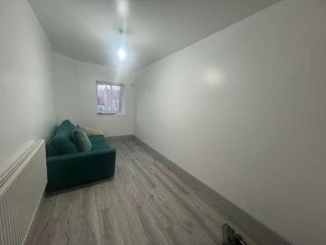1 Bedroom Flat