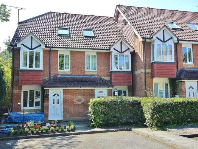 1 Bedroom Maisonette Flat