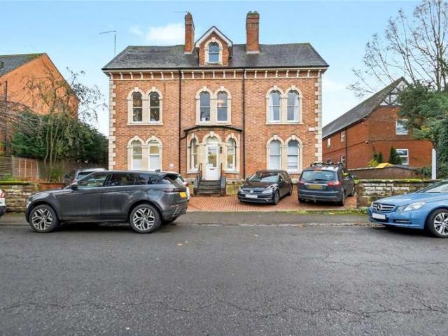 1 Bedroom Flat