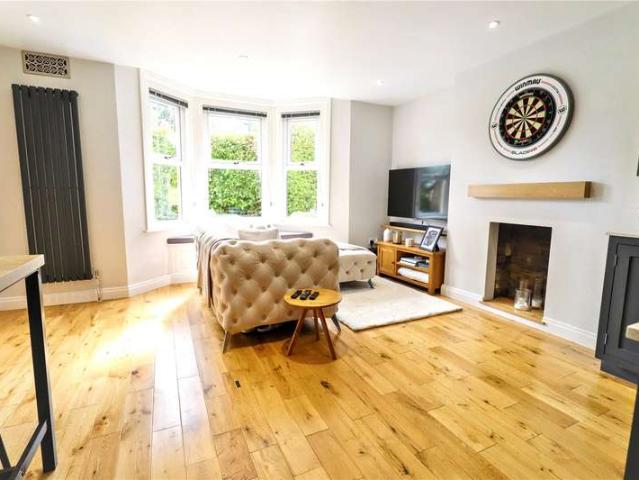 1 Bedroom Flat