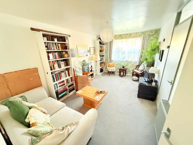1 Bedroom Flat