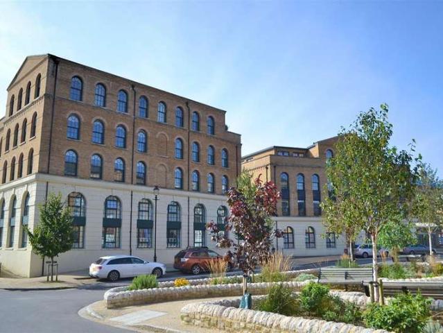 1 Bedroom Flat