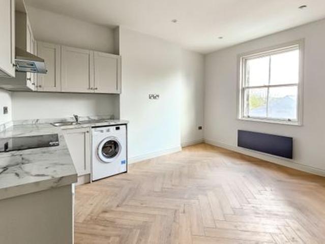 1 bedroom Flat