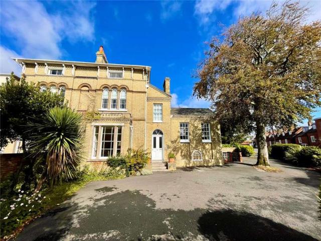 1 Bedroom Flat