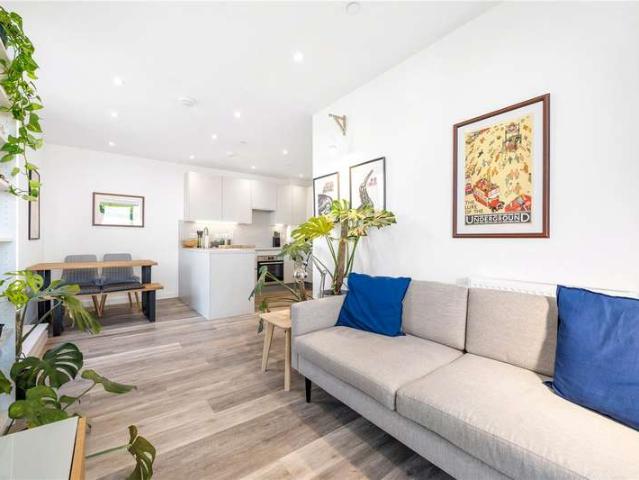 1 Bedroom Flat