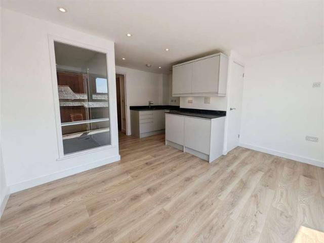 1 Bedroom Flat