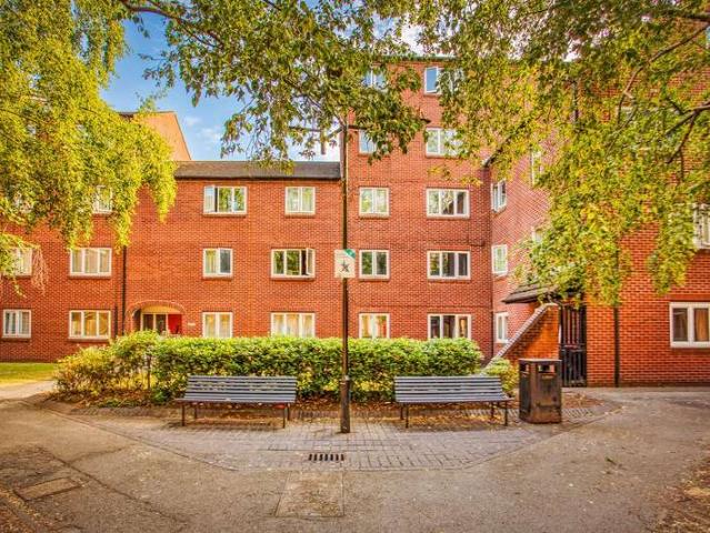 1 Bedroom Flat