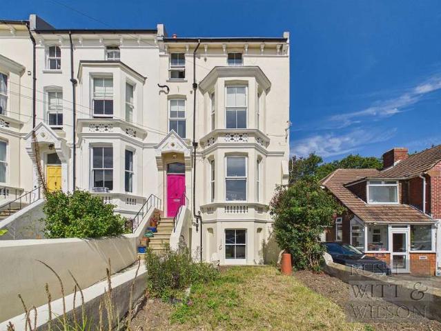 1 Bedroom Flat