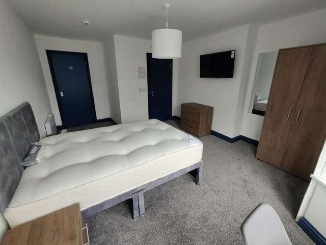 1 Bedroom Flat