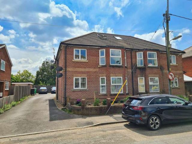 1 Bedroom Flat