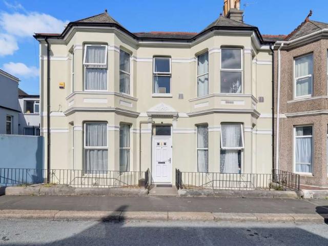 1 Bedroom Flat