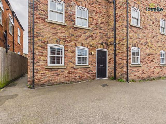 1 Bedroom Flat