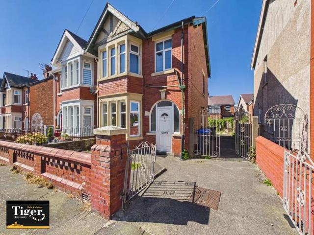 1 Bedroom Flat