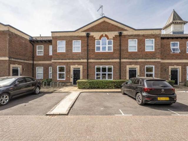 1 Bedroom Flat