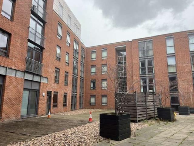 1 Bedroom Flat