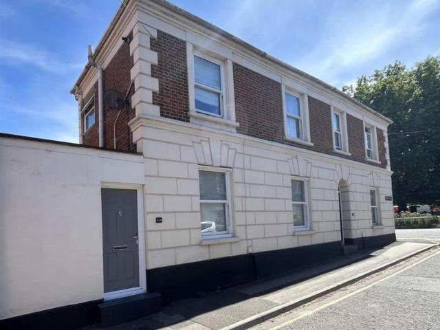 1 Bedroom Flat