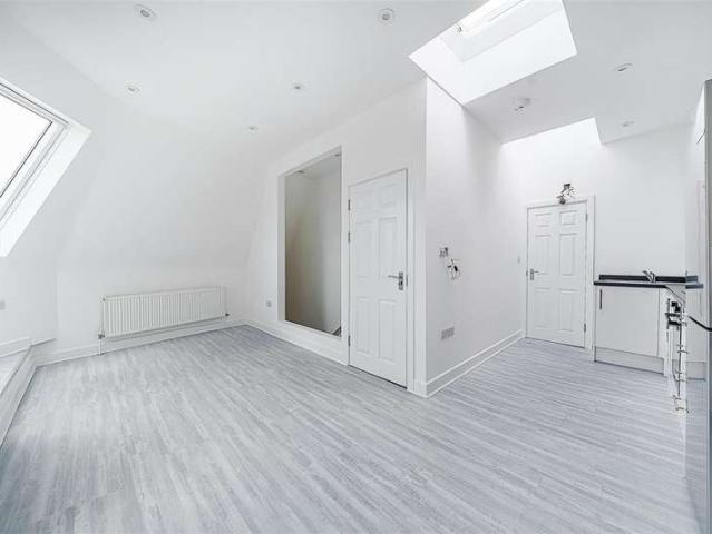 1 Bedroom Flat