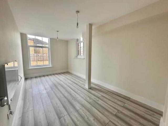 1 bedroom flat