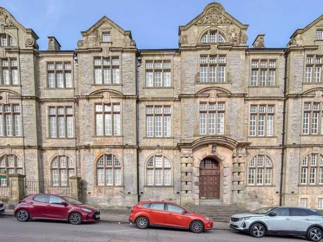 1 Bedroom Flat