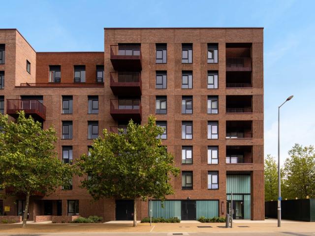 1 bedroom Flat Waterden Road, E20