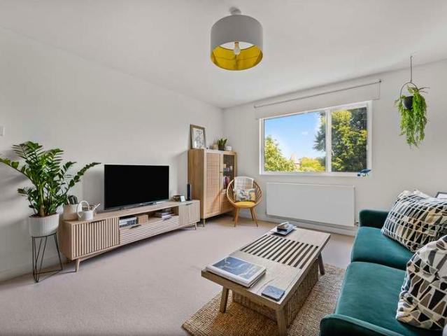 1 Bedroom Flat