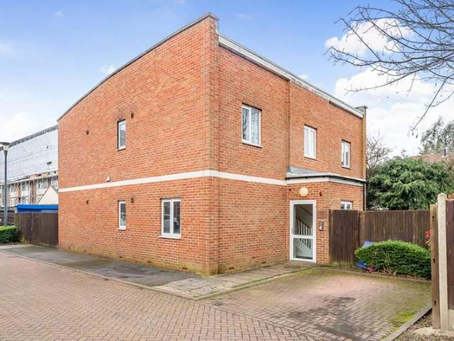 1 Bedroom Flat