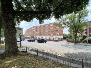 1 Bedroom Flat