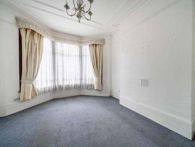 1 Bedroom Flat