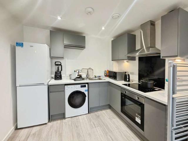 1 Bedroom Flat