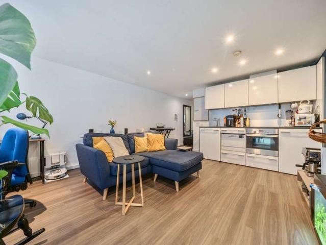 1 Bedroom Flat