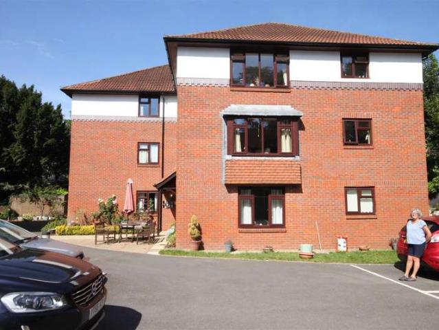 1 Bedroom Flat